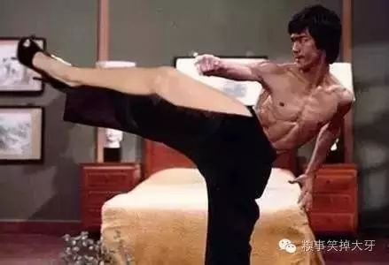 模仿李小龙太像了!!