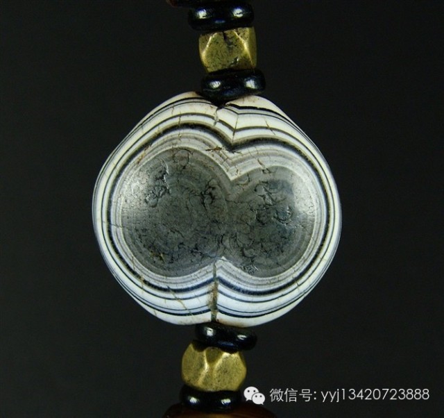 天珠-----眼珠、药师珠、线珠赏析 天珠-----眼珠、药师珠、线珠赏析