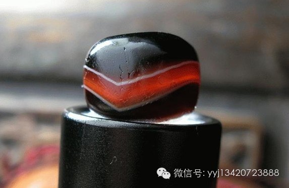 天珠-----眼珠、药师珠、线珠赏析