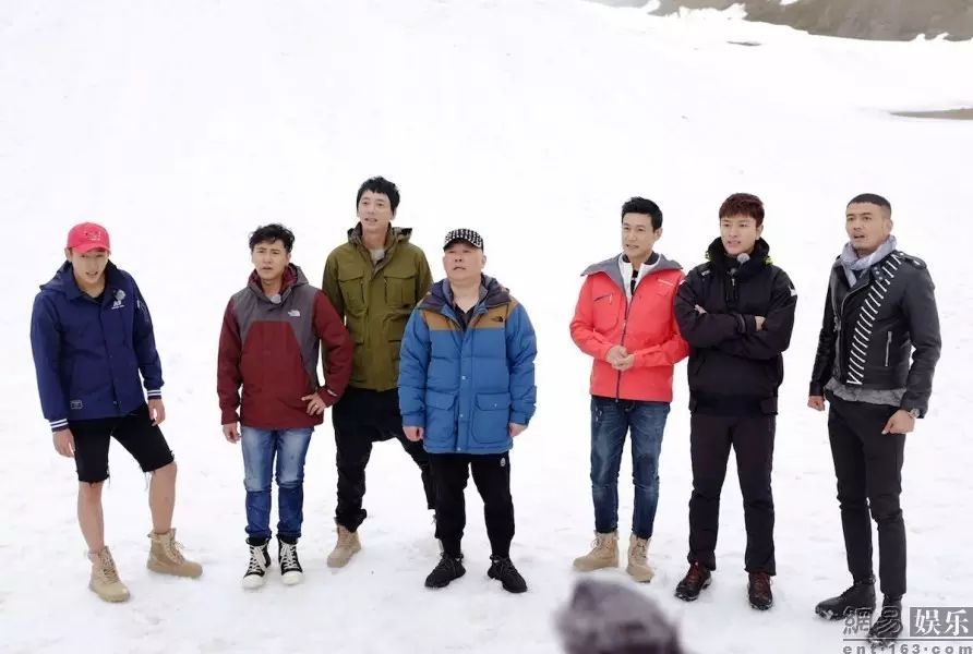 《花样男神》占领雪山 郭德纲自认＂还在适应＂