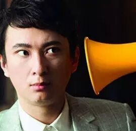 娱乐前线┃逗!王思聪力压众位女友当选年度网红!