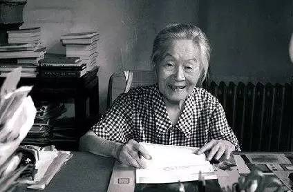 104岁的杨绛先生送给年轻人的9句话 104岁的杨绛先生送给年轻人的9句话