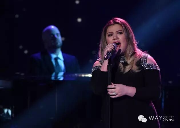娱乐  Kelly Clarkson 歌曲'Piece By Piece'背后真正灵感来源