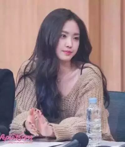 网购明星同款露锁骨上衣，收到货后崩溃了~ 