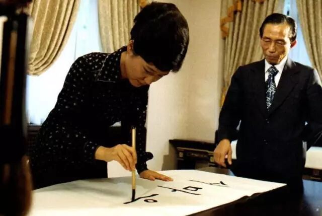 母亲朴槿惠：人要活得正直和真诚！