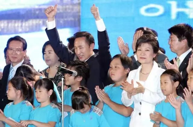 母亲朴槿惠：人要活得正直和真诚！