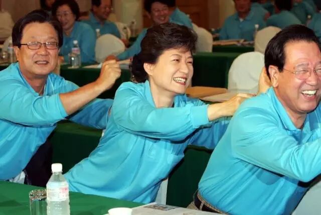 母亲朴槿惠：人要活得正直和真诚！