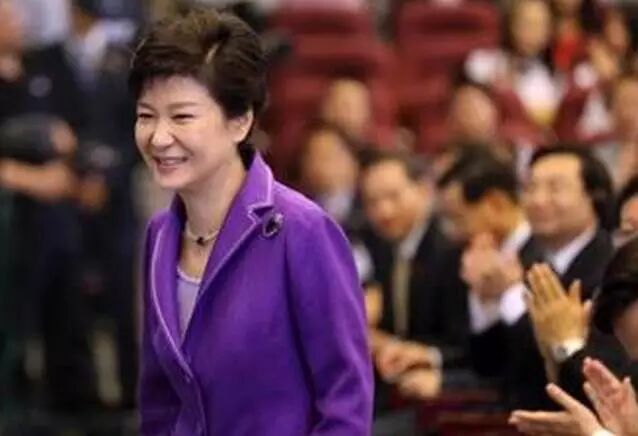 母亲朴槿惠：人要活得正直和真诚！