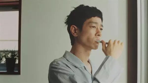 拥有1000w影迷的龙套王,最近有了新女友