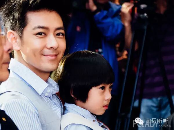 郭德纲晒两儿子照片拼颜值 ,二胎年龄差多少比较好-怀孕期