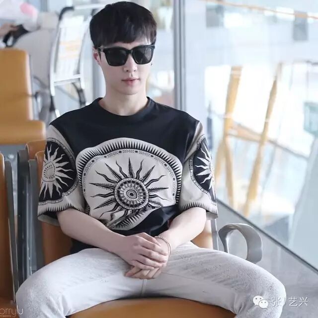 张艺兴到底是什么样子的人呢?