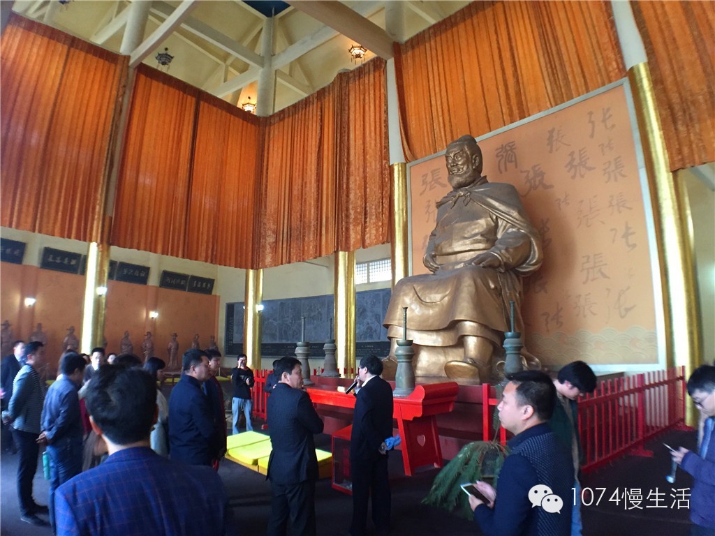 每年清明节期间，海内外张姓都要来此举办寻根谒祖祭祀活动。