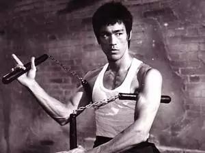 李小龙让双节棍风靡世界