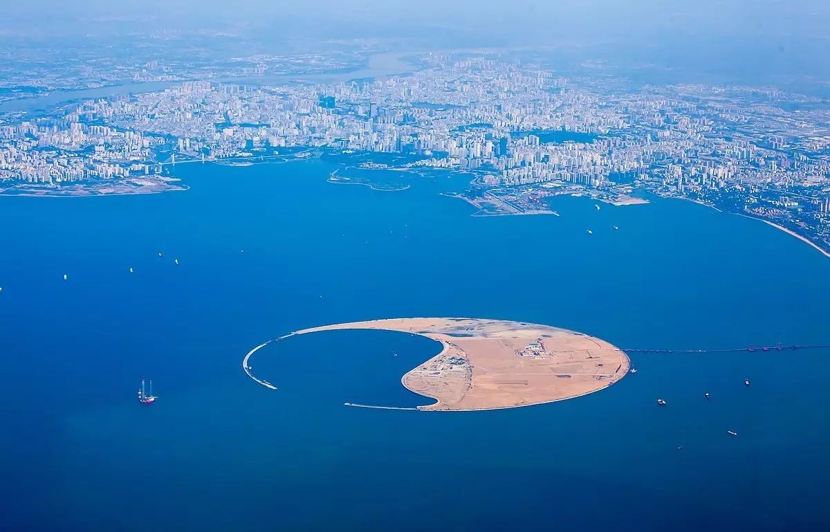 "南海明珠"生态岛是海航在海口湾的重点项目,将对海口旅游经济发展的