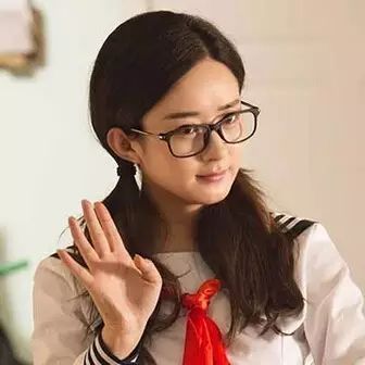 24小时星动态 赵丽颖重新演绎龙的传人