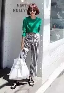 刘诗诗、戚薇,阔腿裤就应该像她们这样穿!