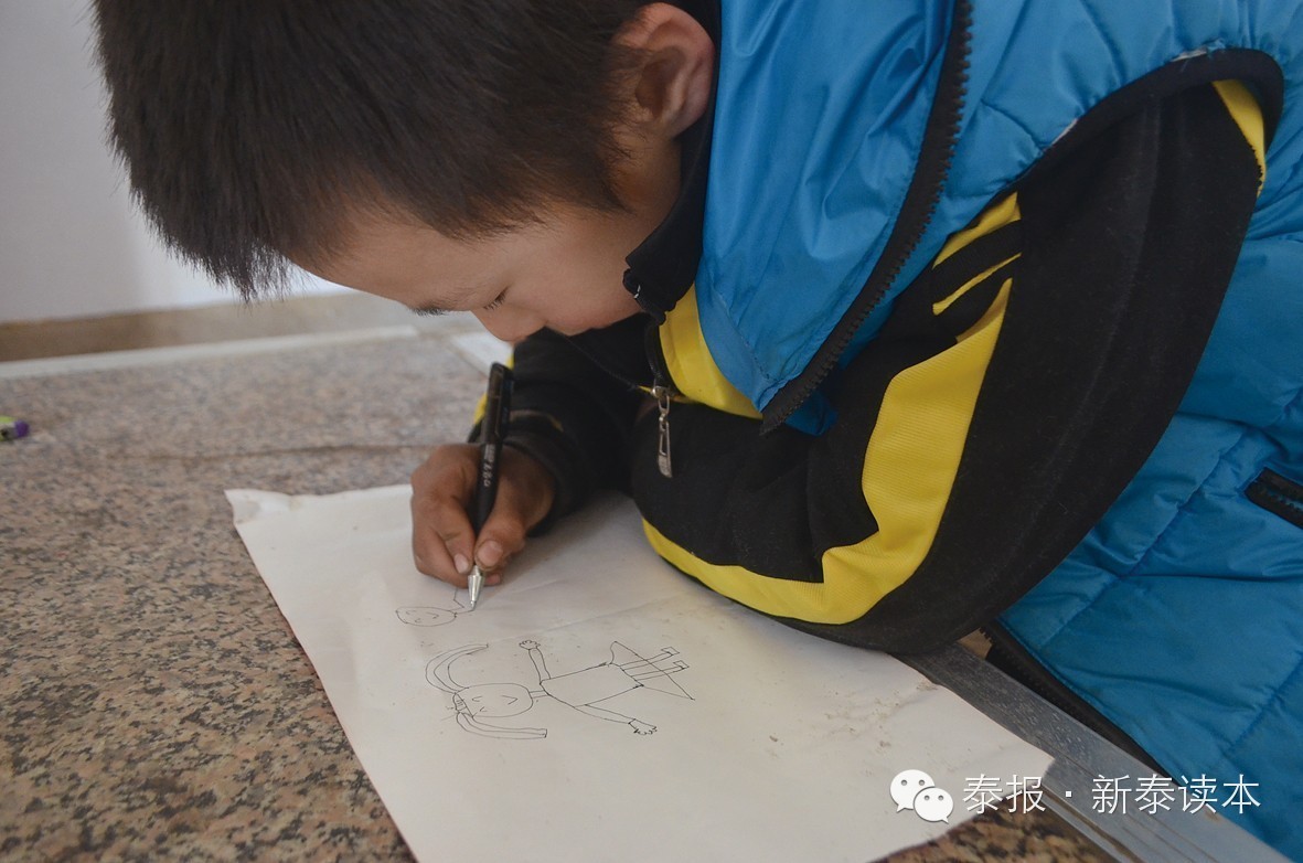 孤儿刘雨鑫渴望被好心人收养