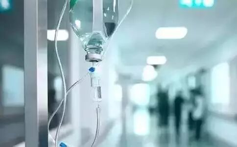 头孢+酒=毒药 这事儿真的有!警惕与酒犯冲的那些药！