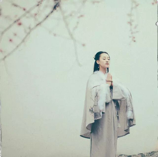 一梦花溪,花落又冬季