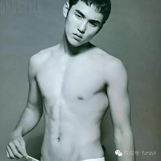 点开看污图啦,阮经天和古巨基的小秘密!