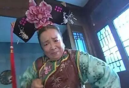 每次看到小燕子,紫薇被容嬷嬷扎针就忍不住想把她从电视里就出来暴打