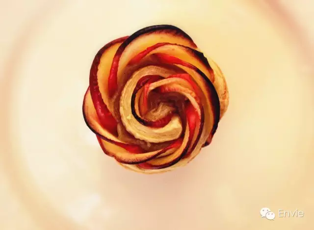 ROSE wbrTARTE ROSE TARTE