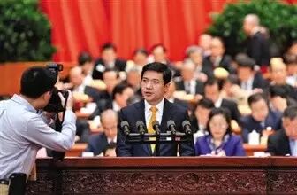 【舆情】2015两会热点议案提案:延长产假看起来很美-怀孕期