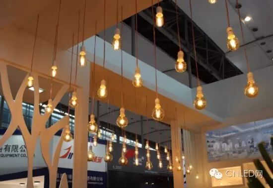 都有谁在做LED灯丝灯？又如何看待它的发展？