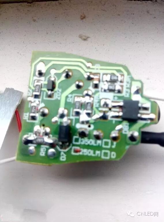 拆解：欧普照明3.5W LED球泡灯 3元包邮，质量如何？