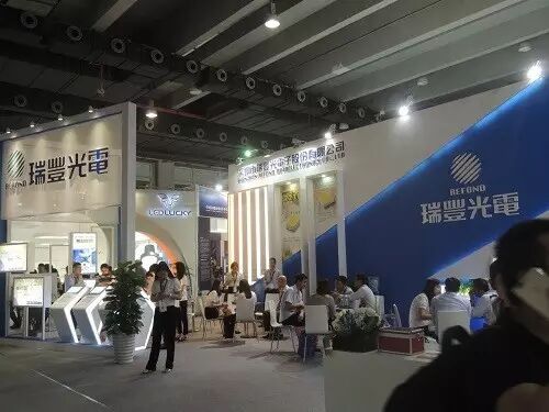 光亚展直击：国内外大咖展示最新LED技术