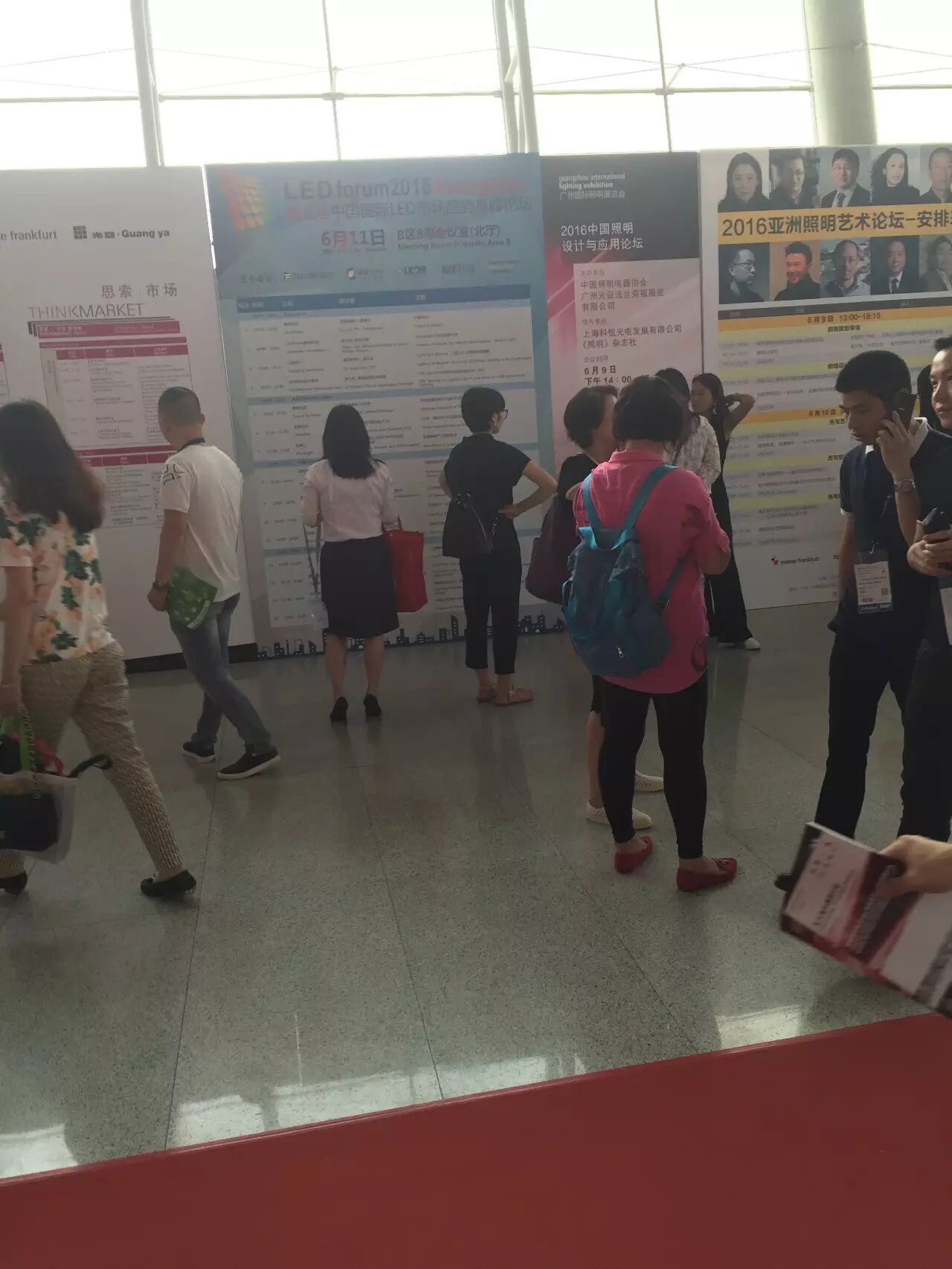 光亚展里，你一定见过这些身影