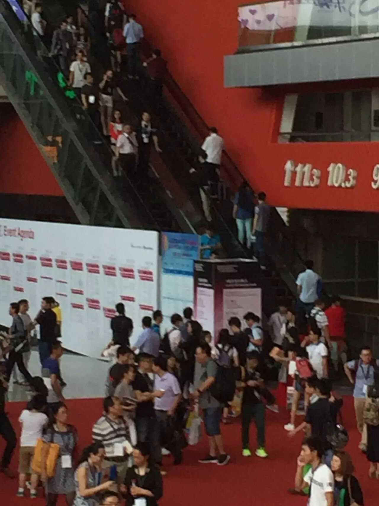 光亚展里，你一定见过这些身影