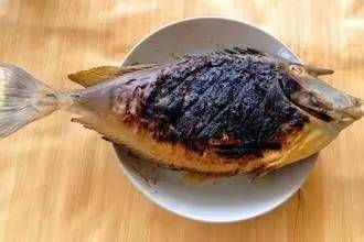 烤焦的鱼,肉
