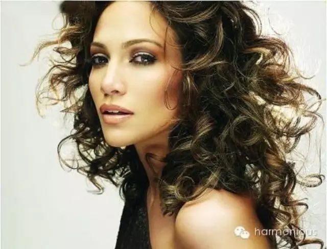 Jennifer Lopez – Dance Medley