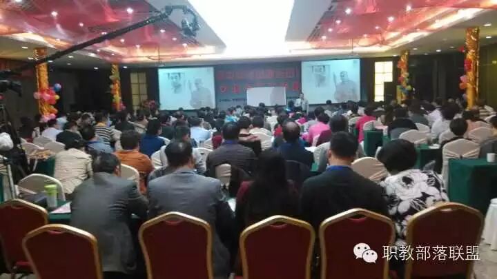 怎么才能吸引顾客上们_招生宣传怎么才能吸引学生_怎么样才能吸引顾客