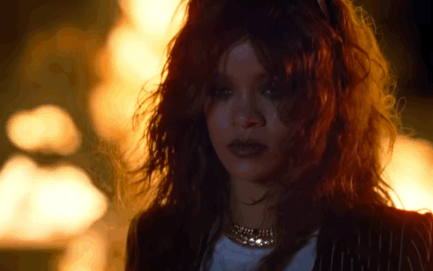 rihanna的新mv烧掉300万,穿10套大牌look只为去撕逼!
