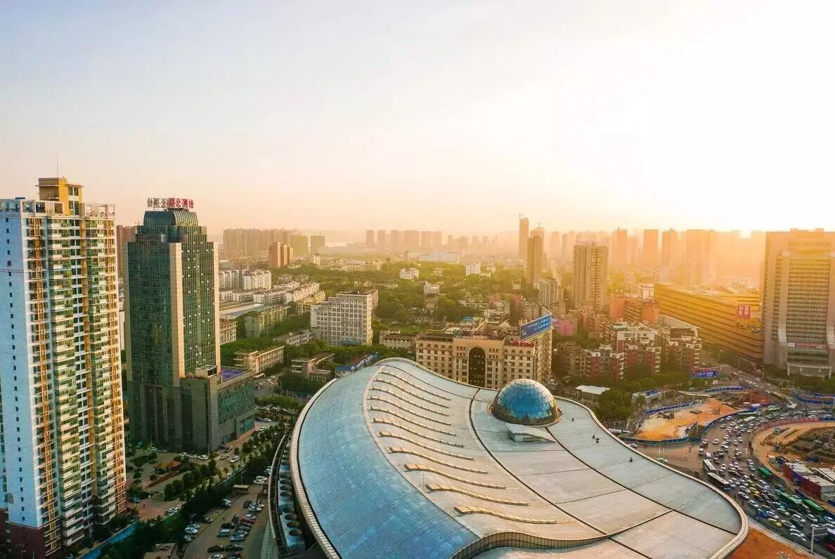 我要留在武汉,因为这里有朝气蓬勃的光谷