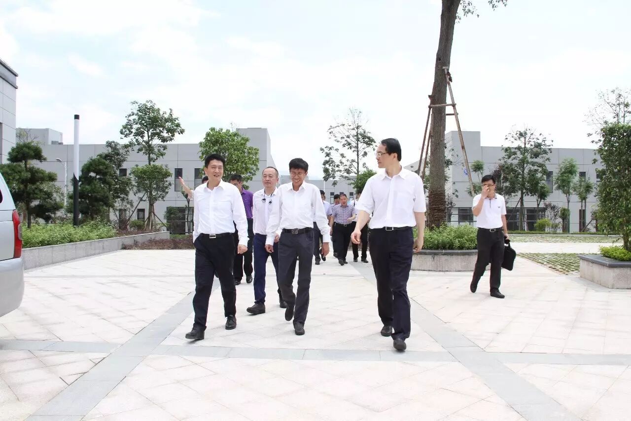 福建信达光电揭牌暨投产仪式隆重举行