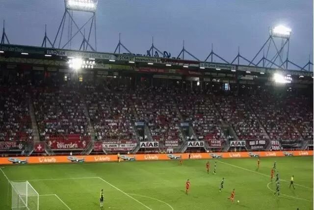 有一家LED显示屏公司在足球领域默默牛B了近10年