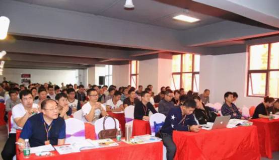 中国LED显示屏产业转型升级 亟须克服技能人才缺乏短板