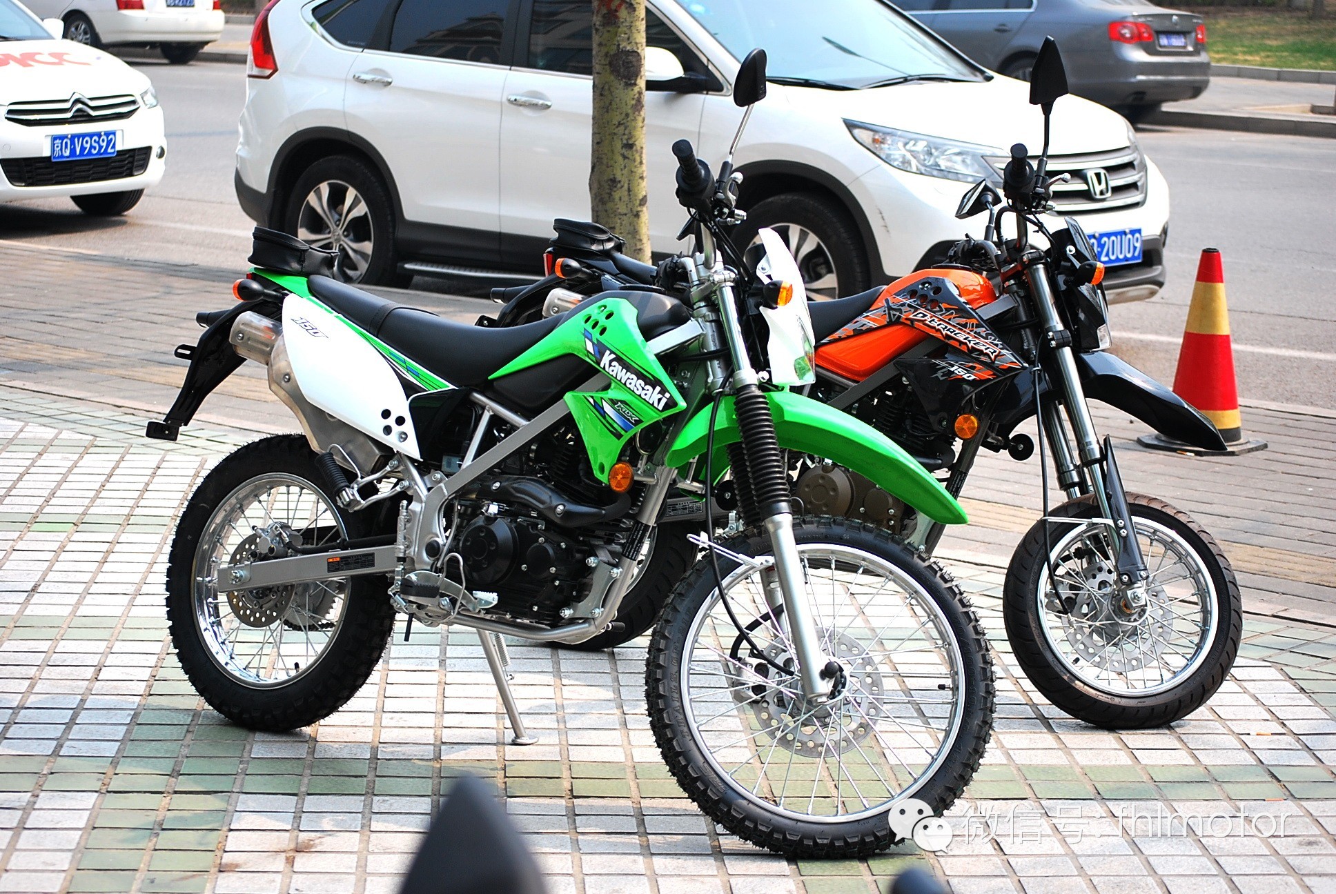 kawasakiklx150dtracker150毫不逊色的休闲摩托