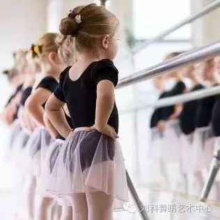 【刘科艺术学校--家庭教育讲座】送给所有学舞蹈孩子的...