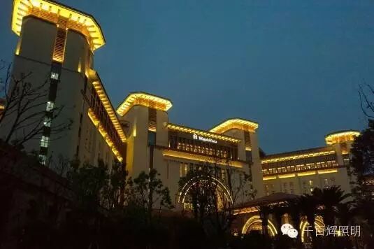 千百辉照明点亮南昌万达城