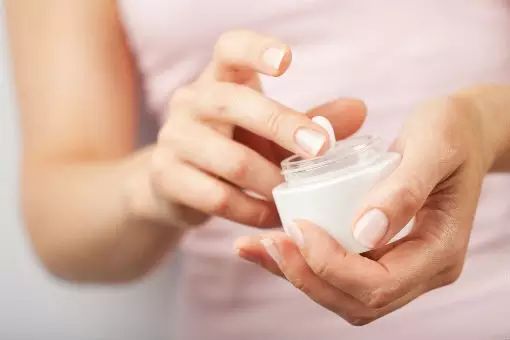 徐州亮品化妆学校_林品如化妆_化妆品的健康