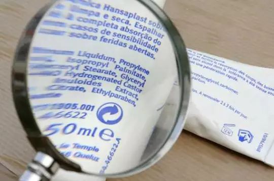 林品如化妆_化妆品的健康_徐州亮品化妆学校