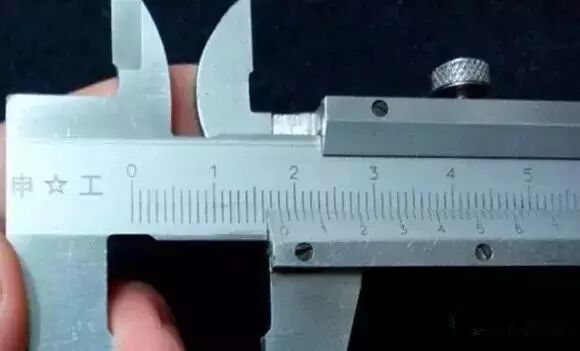 卡尺怎么看尺寸_ipad看pdf 尺寸_广陆卡尺好还是哈量卡尺好