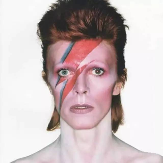 David Bowie在你这个年纪干了啥?