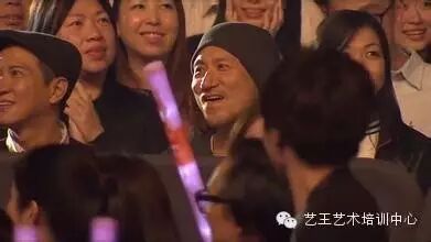 歌神张学友来听周杰伦的演唱会,然后......