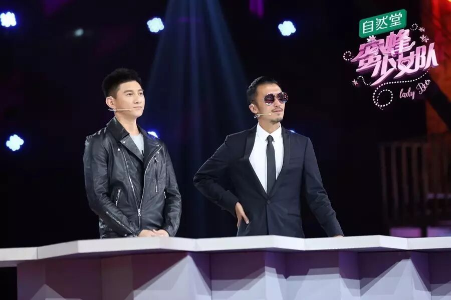 两大实力男神公然宣战!谢霆锋、吴奇隆斗智斗勇争抢少女