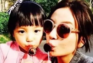 赵薇:一个情商高又努力の50亿身价的女人